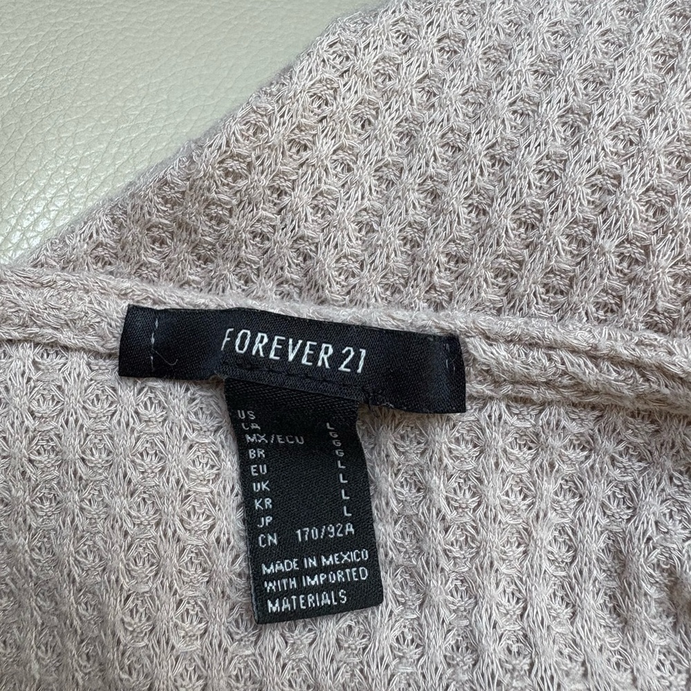 V-Neck Ruched Knit Sweater - Picture 6 of 6